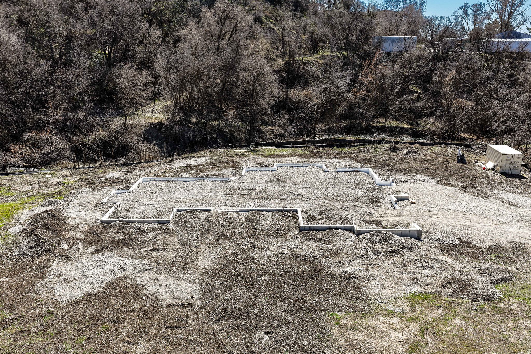 RAYLEEN ACRES - Land