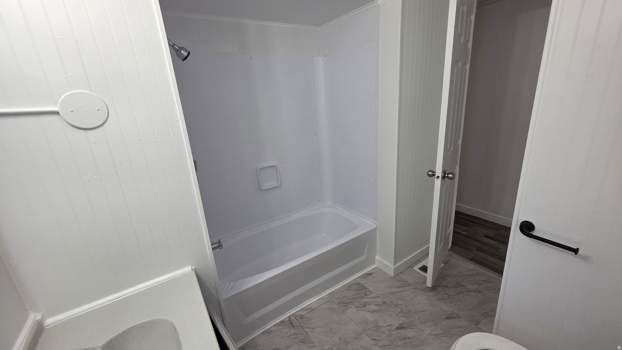 CAMELOT MANUFACTURED HOME COMMUNITY - Residential