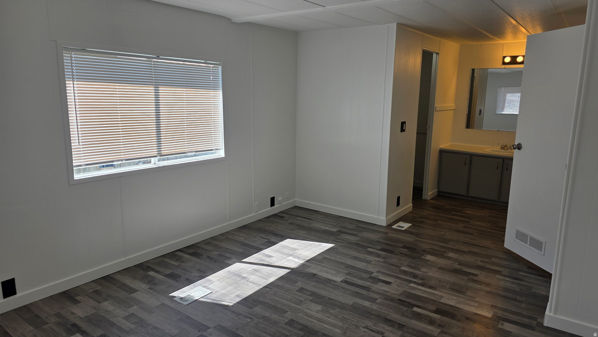 CAMELOT MANUFACTURED HOME COMMUNITY - Residential