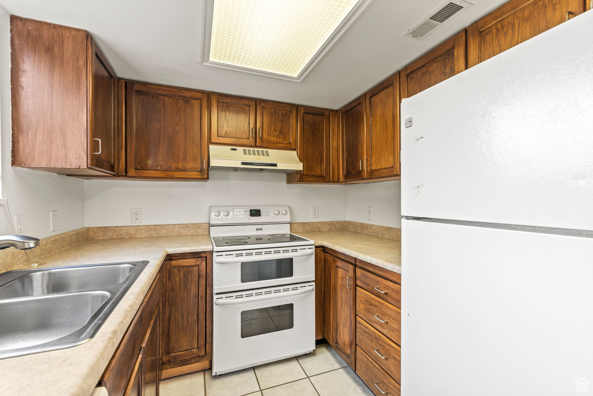 HEARTHWOOD CONDO - Residential