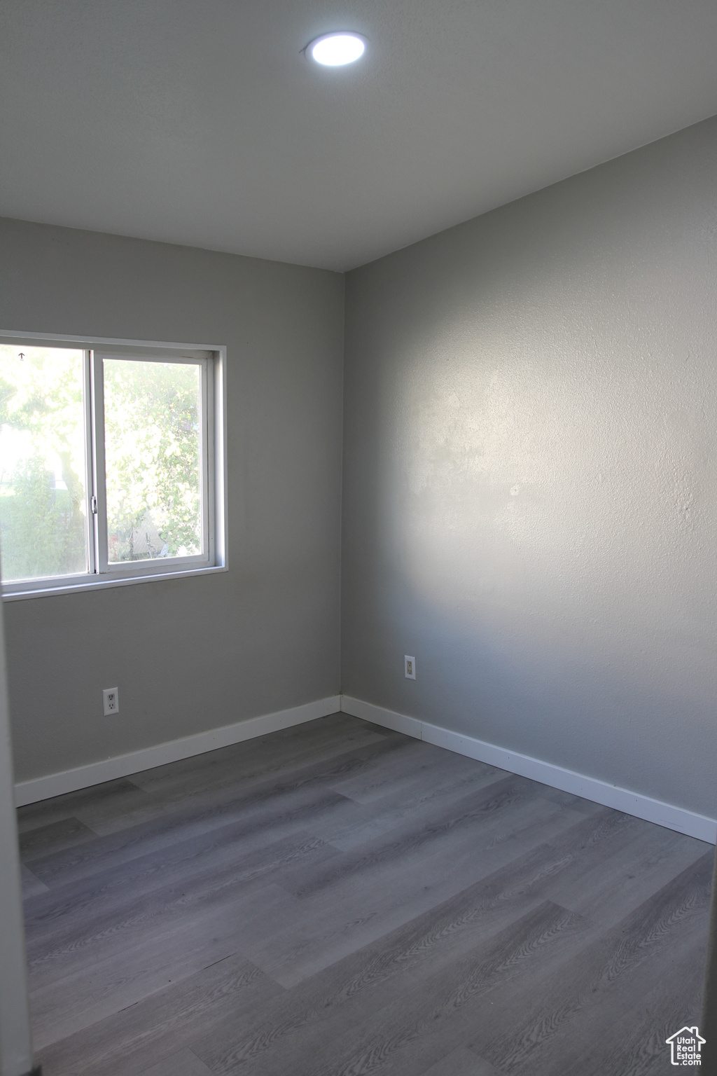 RIVERSIDE - Residential