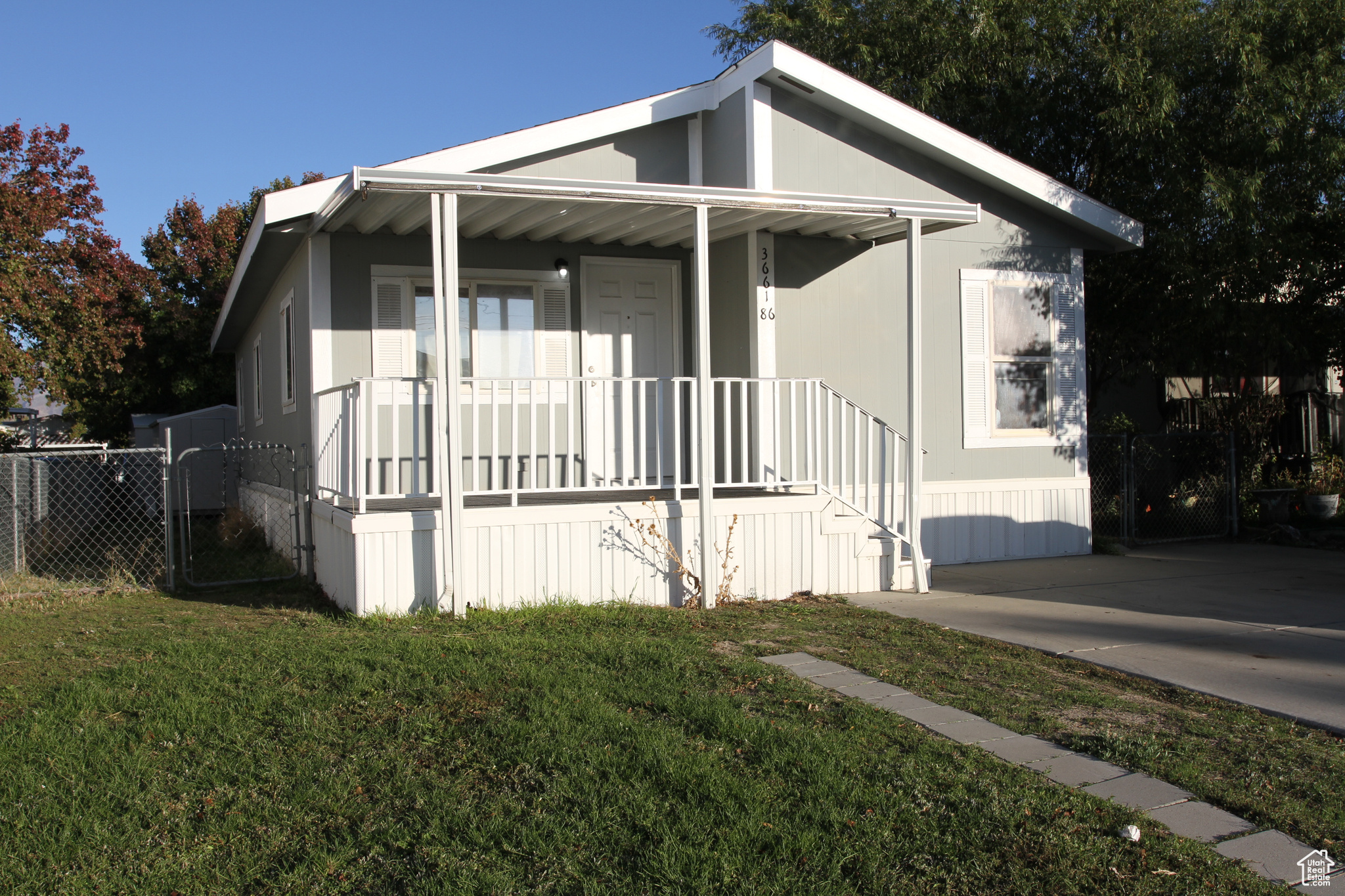 RIVERSIDE - Residential