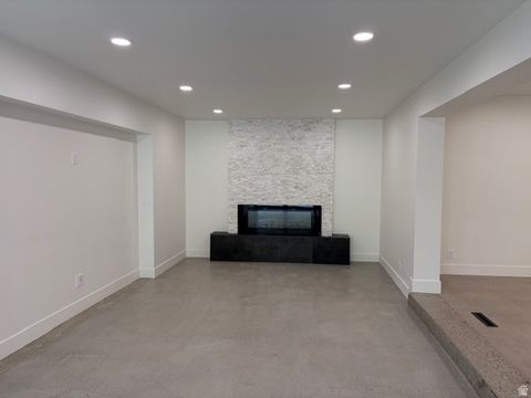 Tiny photo for 7277 S 525 E, Midvale, UT 84047 (MLS # 2154631)