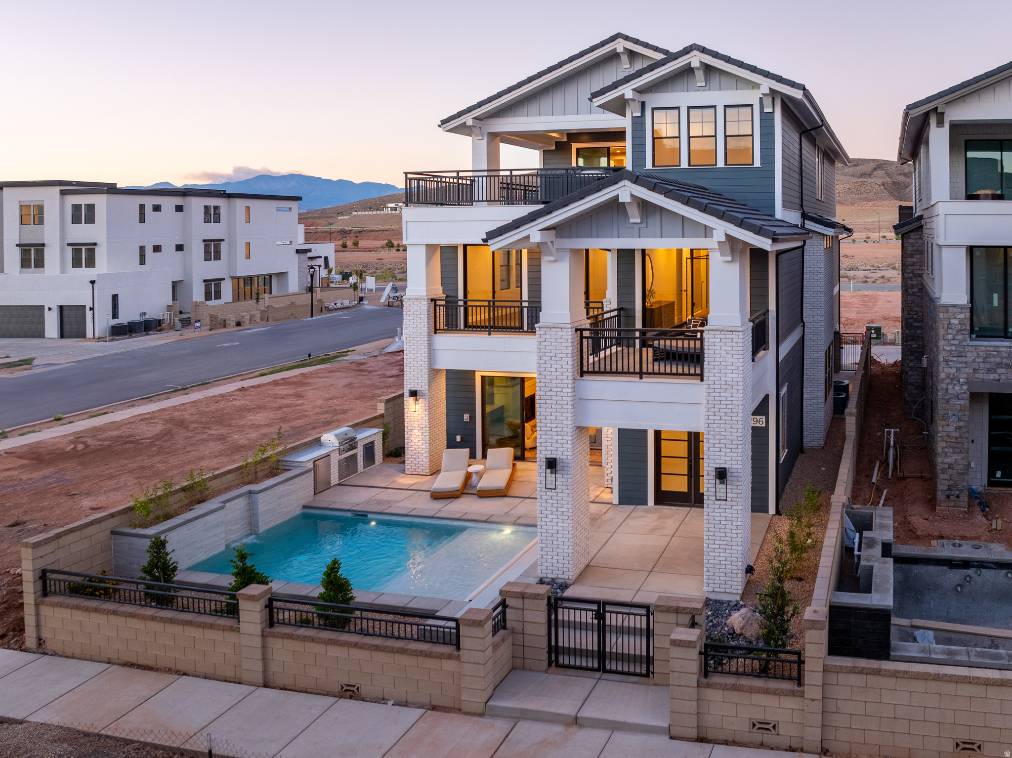 DESERT COLOR RESORT - Residential