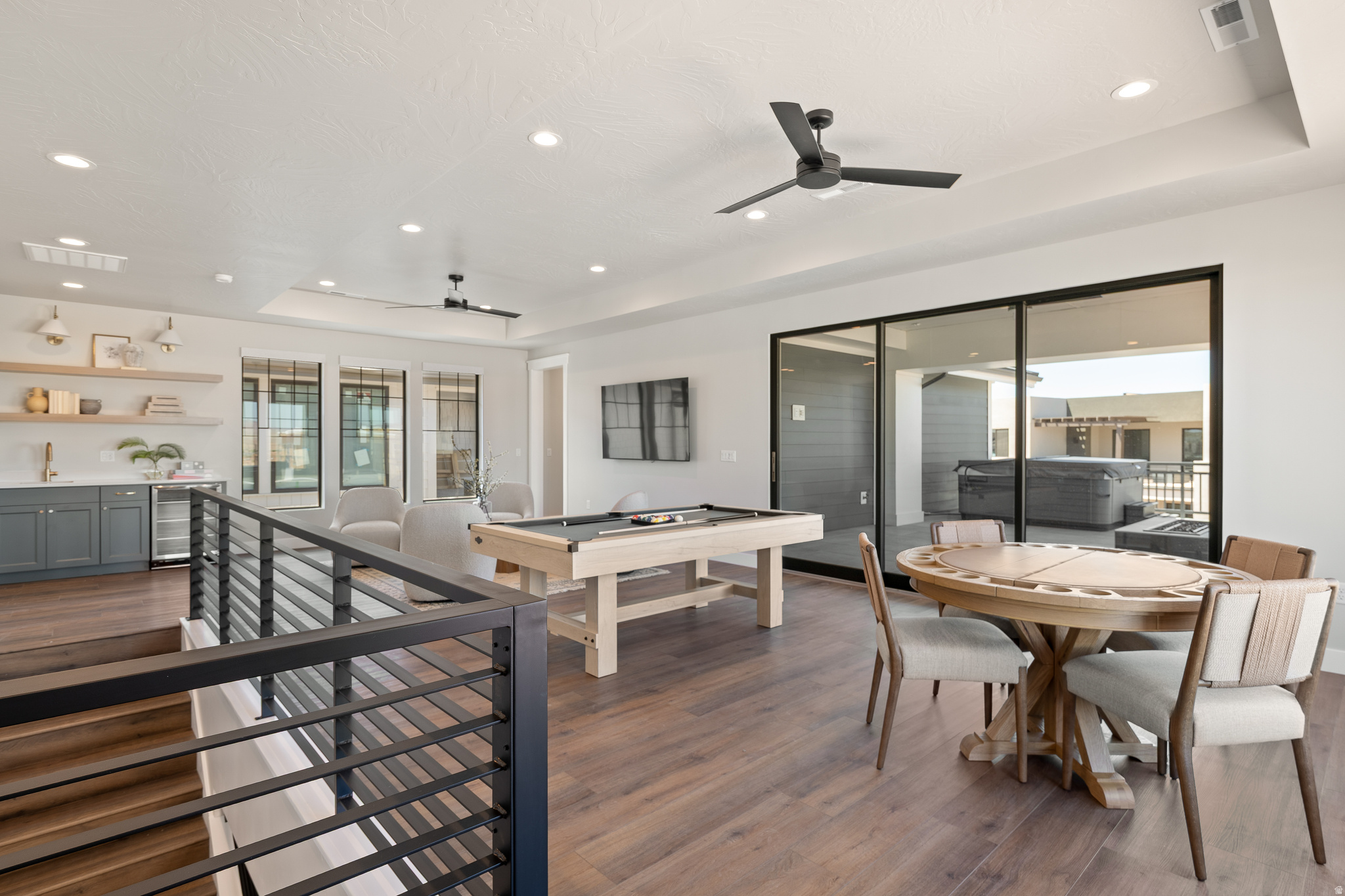 DESERT COLOR RESORT - Residential