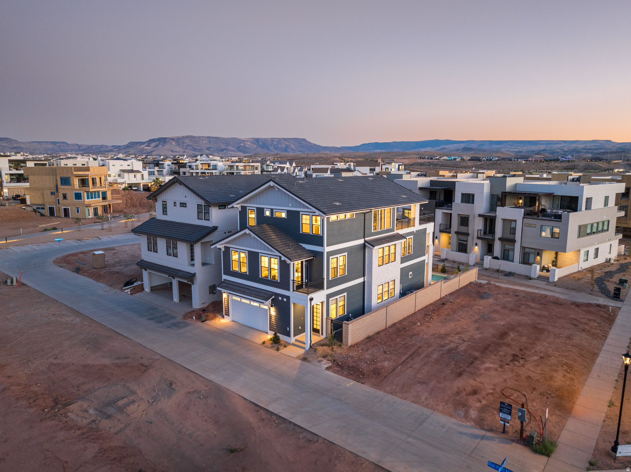 DESERT COLOR RESORT - Residential