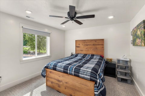 Tiny photo for 952 E 100 N, Hyde Park, UT 84318 (MLS # 2186974)