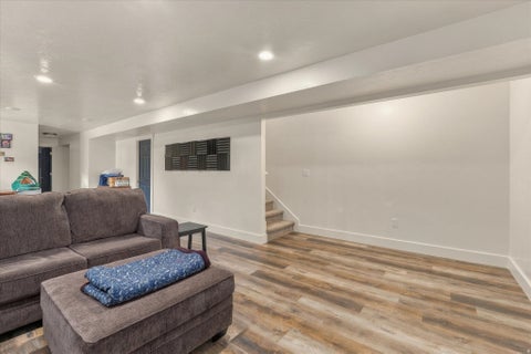 Tiny photo for 952 E 100 N, Hyde Park, UT 84318 (MLS # 2186974)
