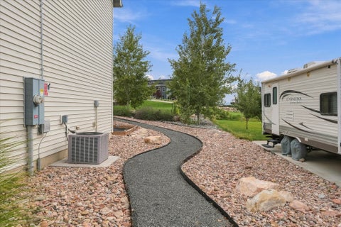 Tiny photo for 952 E 100 N, Hyde Park, UT 84318 (MLS # 2186974)