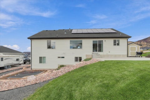 Tiny photo for 952 E 100 N, Hyde Park, UT 84318 (MLS # 2186974)