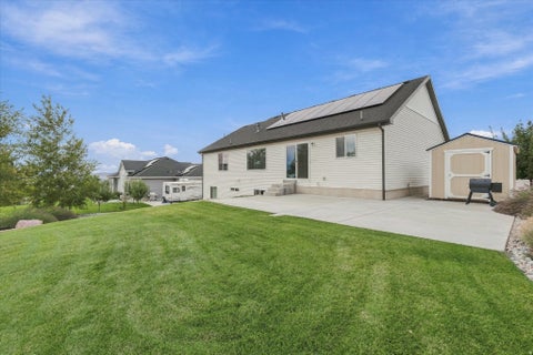 Tiny photo for 952 E 100 N, Hyde Park, UT 84318 (MLS # 2186974)