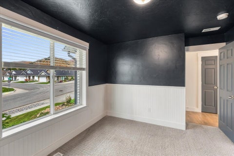 Tiny photo for 952 E 100 N, Hyde Park, UT 84318 (MLS # 2186974)