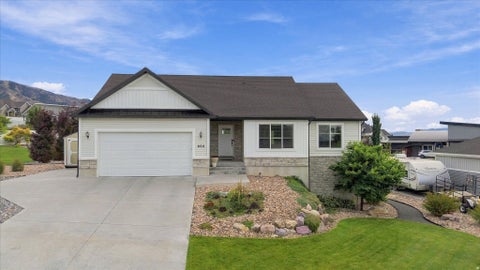 Tiny photo for 952 E 100 N, Hyde Park, UT 84318 (MLS # 2186974)