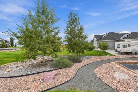 Tiny photo for 952 E 100 N, Hyde Park, UT 84318 (MLS # 2186974)