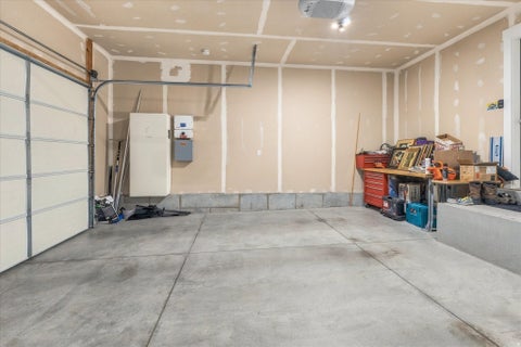 Tiny photo for 952 E 100 N, Hyde Park, UT 84318 (MLS # 2186974)
