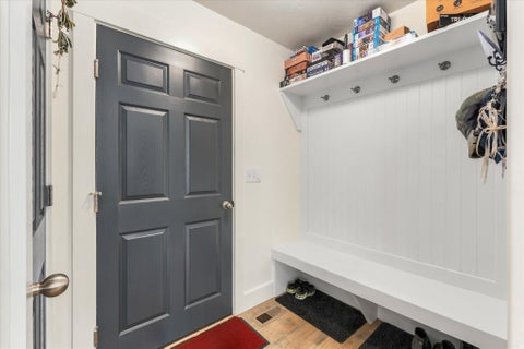 Tiny photo for 952 E 100 N, Hyde Park, UT 84318 (MLS # 2186974)