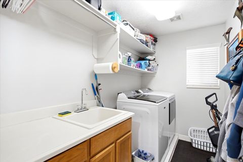 Tiny photo for 882 N 3625 W, Layton, UT 84041 (MLS # 2171433)