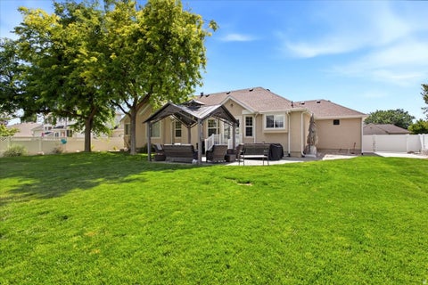 Tiny photo for 882 N 3625 W, Layton, UT 84041 (MLS # 2171433)