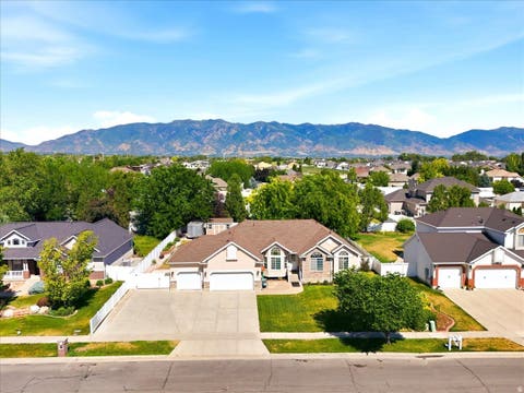 Tiny photo for 882 N 3625 W, Layton, UT 84041 (MLS # 2171433)