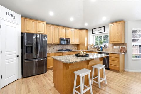 Tiny photo for 882 N 3625 W, Layton, UT 84041 (MLS # 2171433)