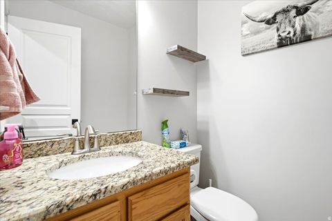 Tiny photo for 882 N 3625 W, Layton, UT 84041 (MLS # 2171433)