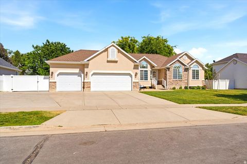 Photo of 882 N 3625 W, Layton, UT 84041 (MLS # 2171433)