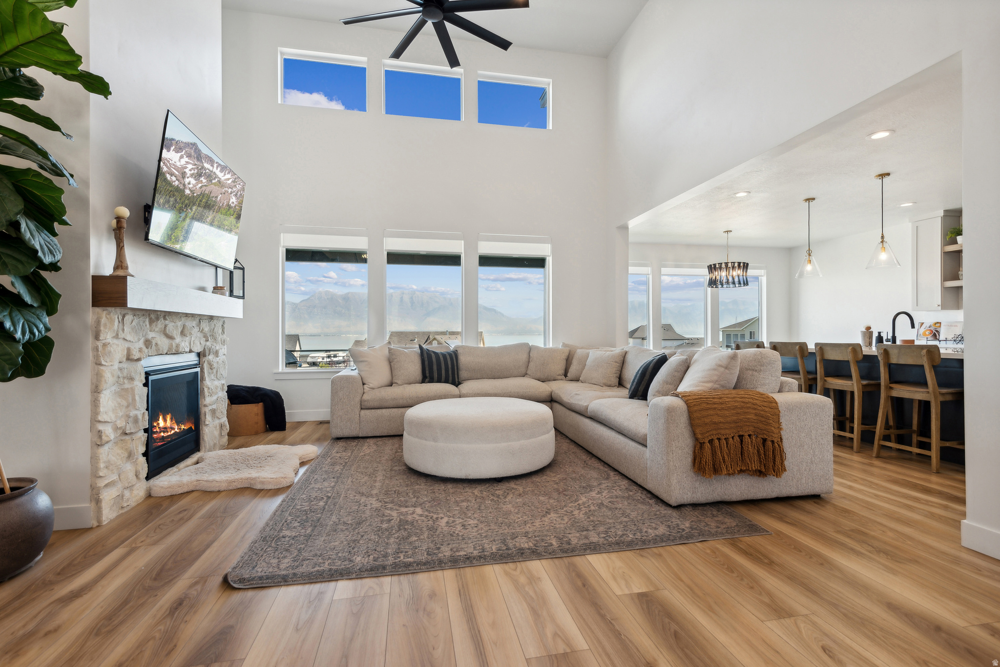 CATALINA BAY - Residential