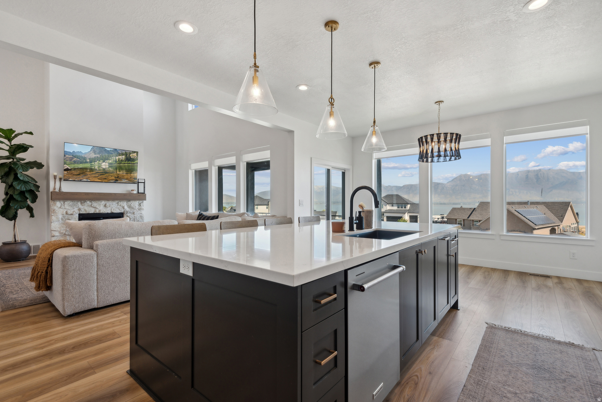 CATALINA BAY - Residential