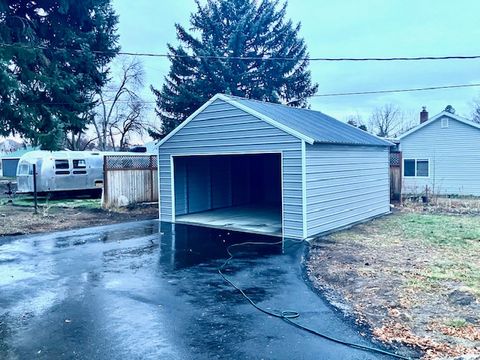 Tiny photo for 2244 E 6450 S, Cottonwood Heights, UT 84121 (MLS # 2112278)