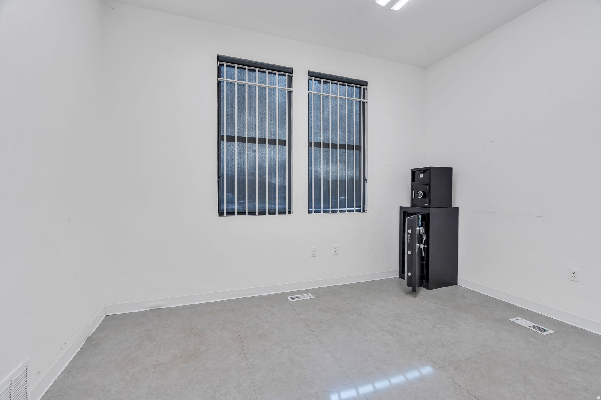 PAYSON PROFESSIONAL PLAZA CONDOS - Commercial Sale