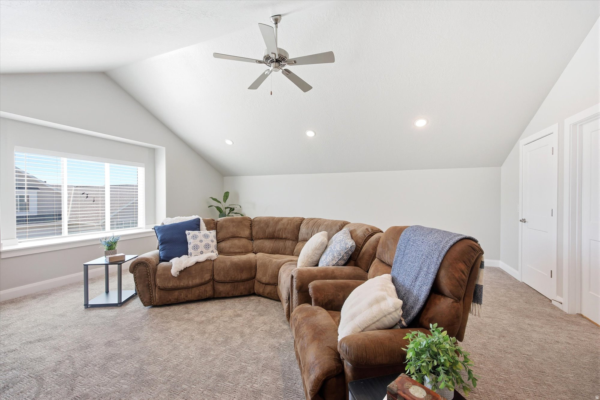 THE VILAS AT LEGACY FARMS - Residential