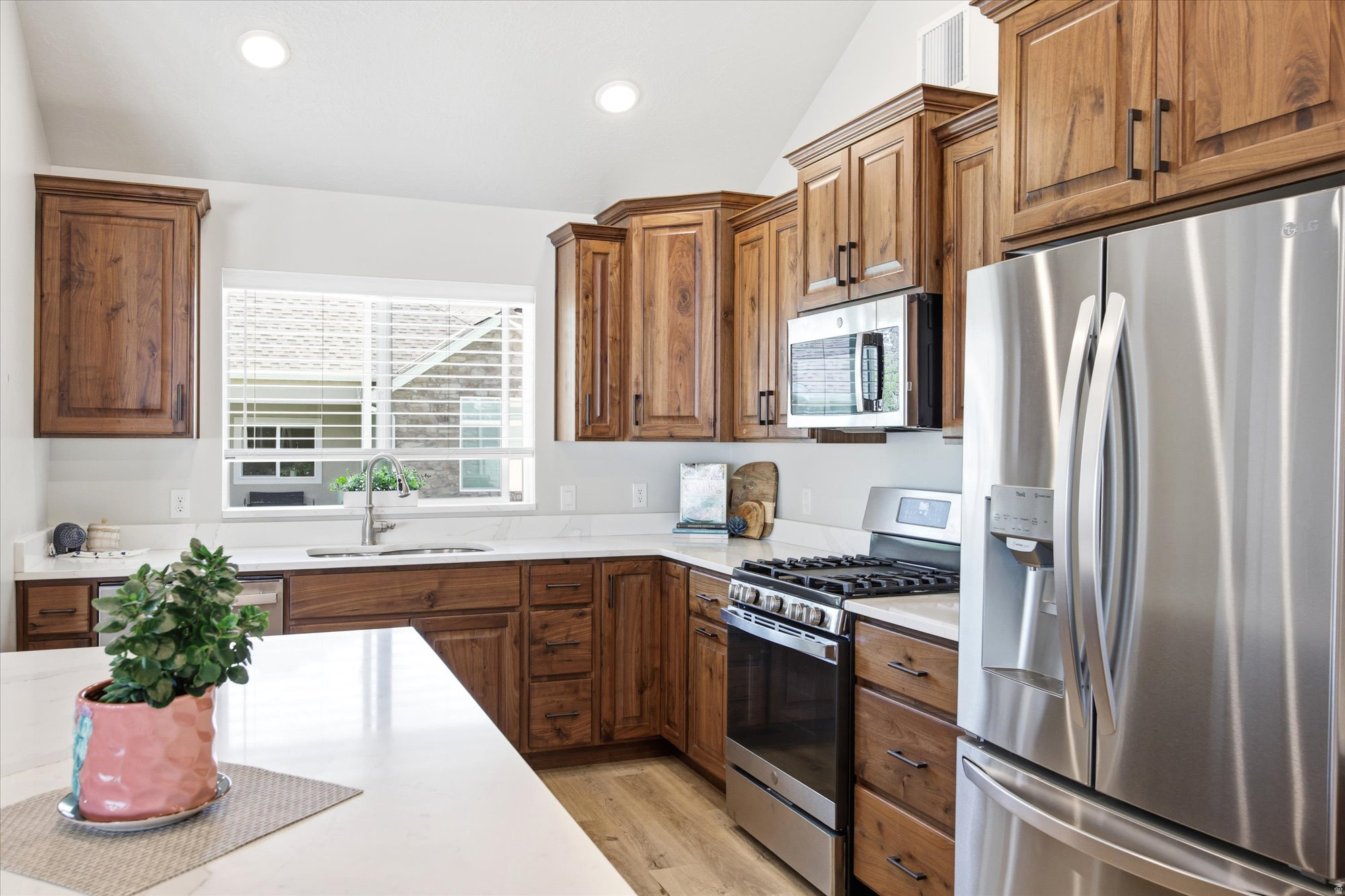 THE VILAS AT LEGACY FARMS - Residential