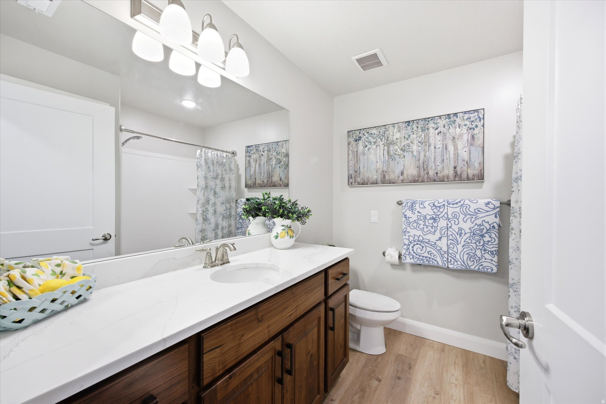 THE VILAS AT LEGACY FARMS - Residential