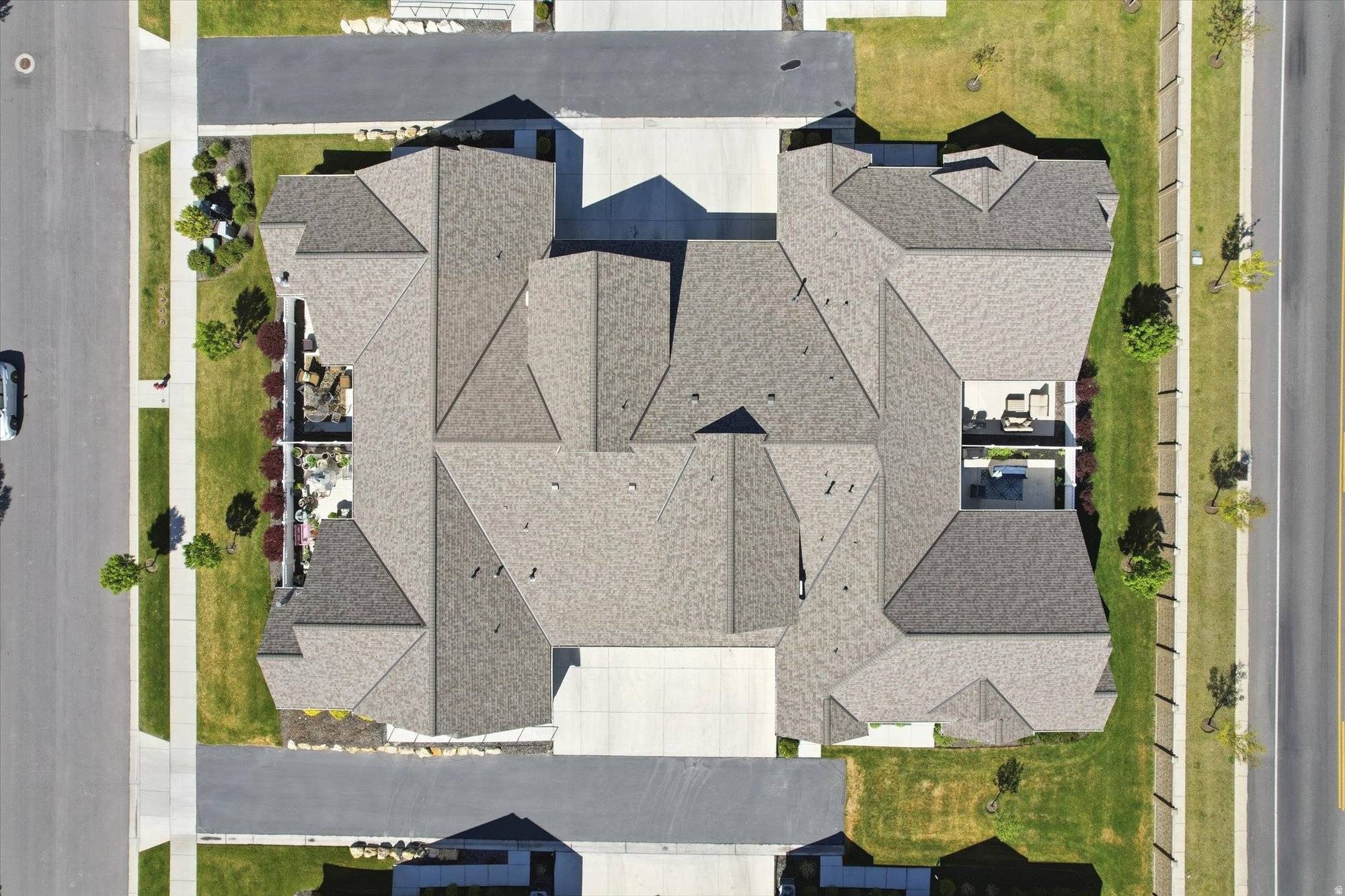 THE VILAS AT LEGACY FARMS - Residential
