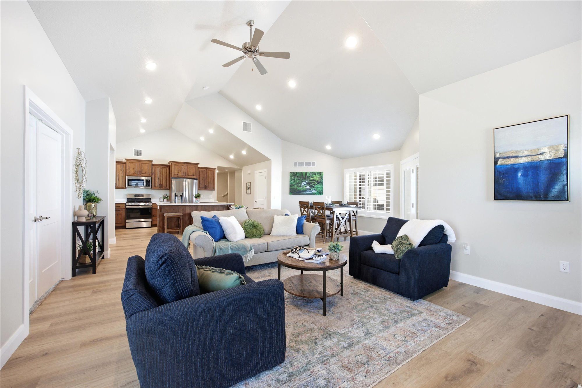 THE VILAS AT LEGACY FARMS - Residential
