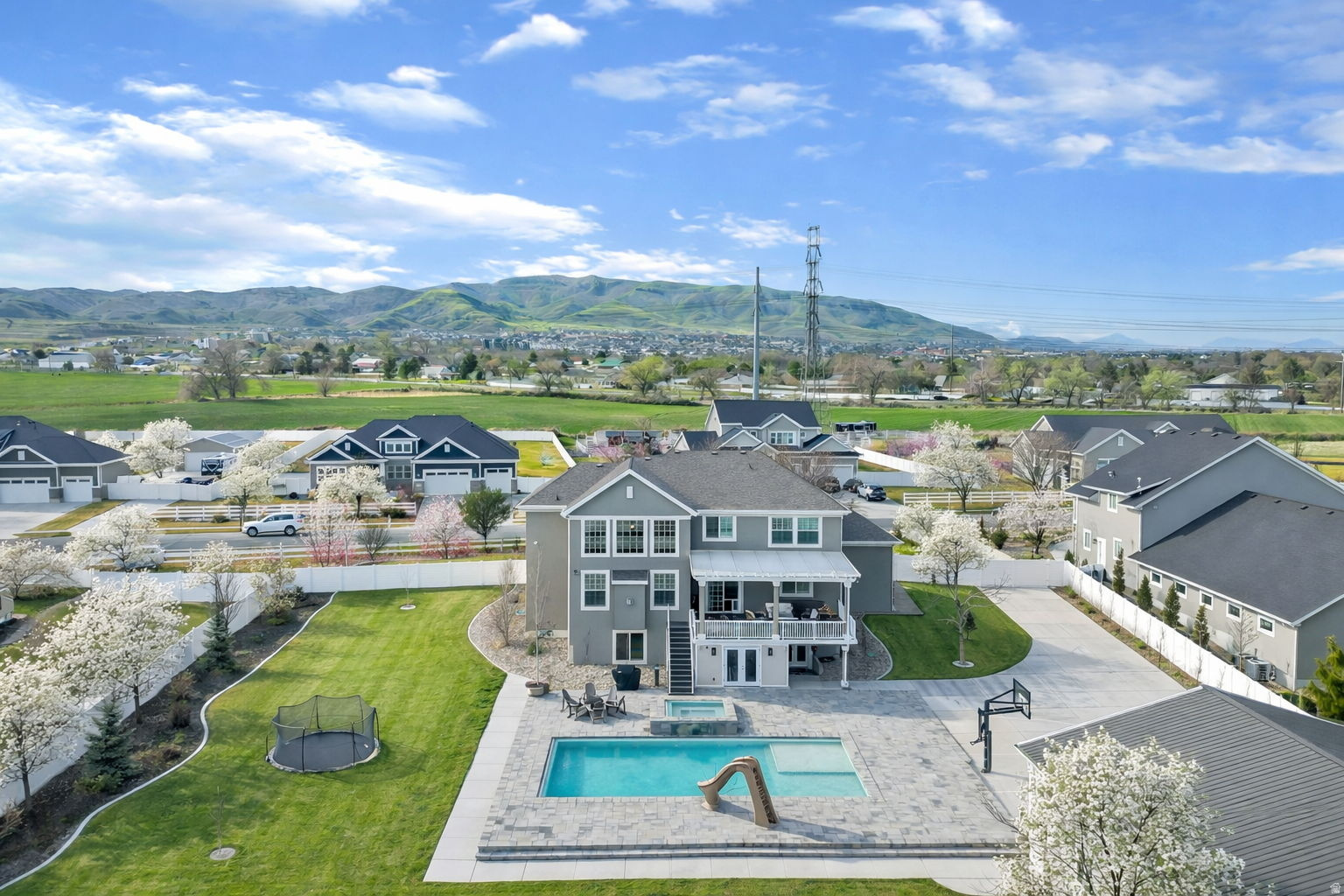 PALISADE ACRES 128 - Residential