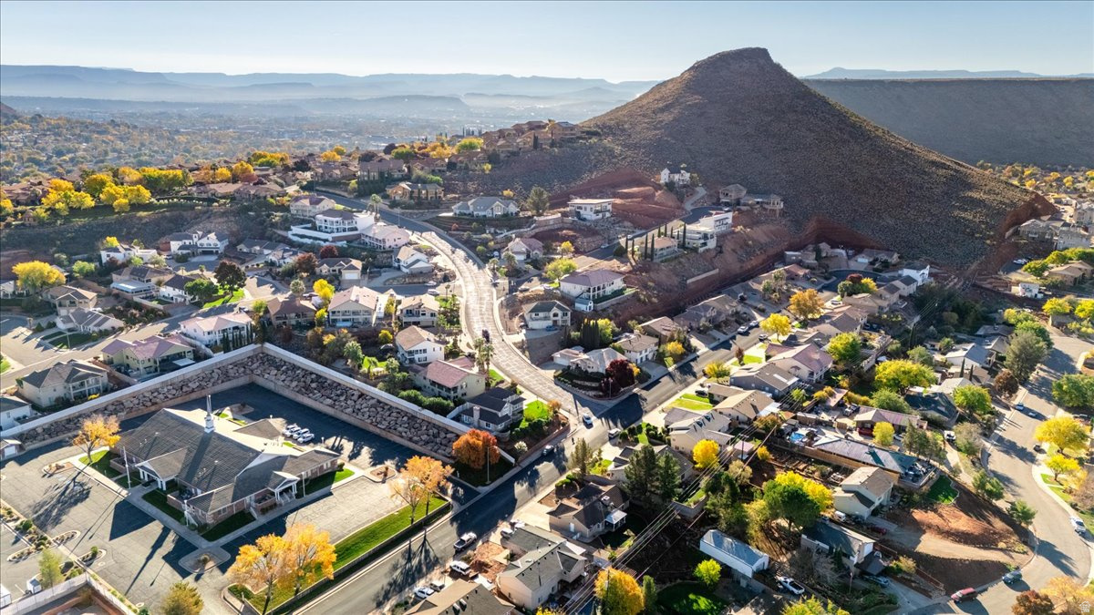 RIDGE WEST - Residential