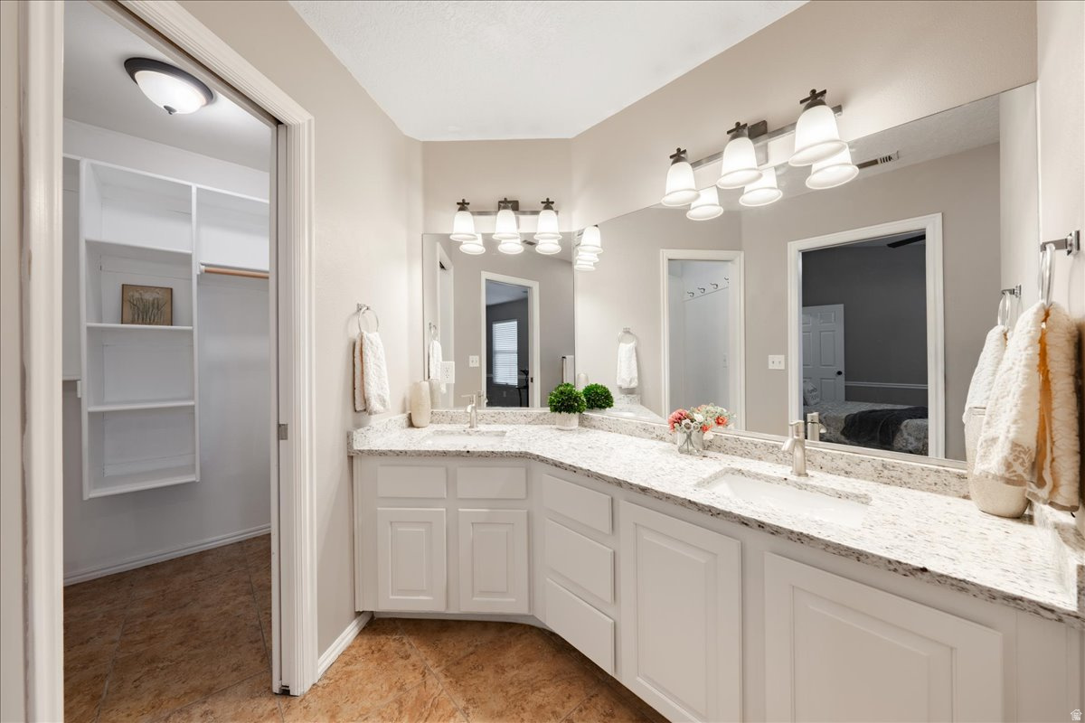 RIDGE WEST - Residential