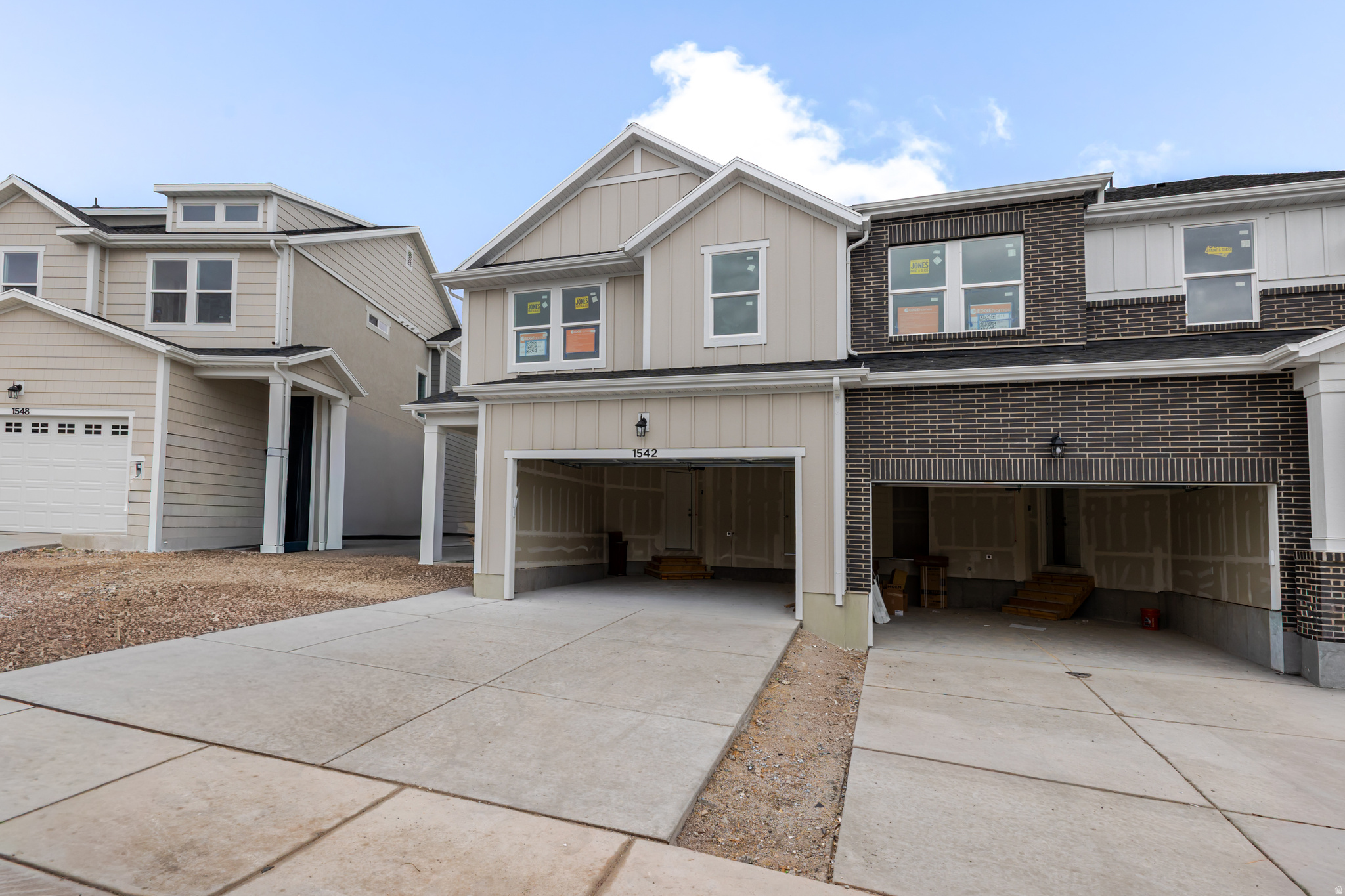 RIDGEHORNE - Residential