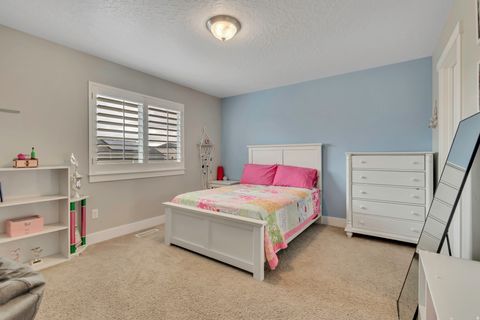 Tiny photo for 5427 W MOORFIELD DR, Herriman, UT 84096 (MLS # 2120559)