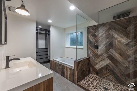 Tiny photo for 2520 W HORSESHOE CIR S, South Jordan, UT 84095 (MLS # 2193763)