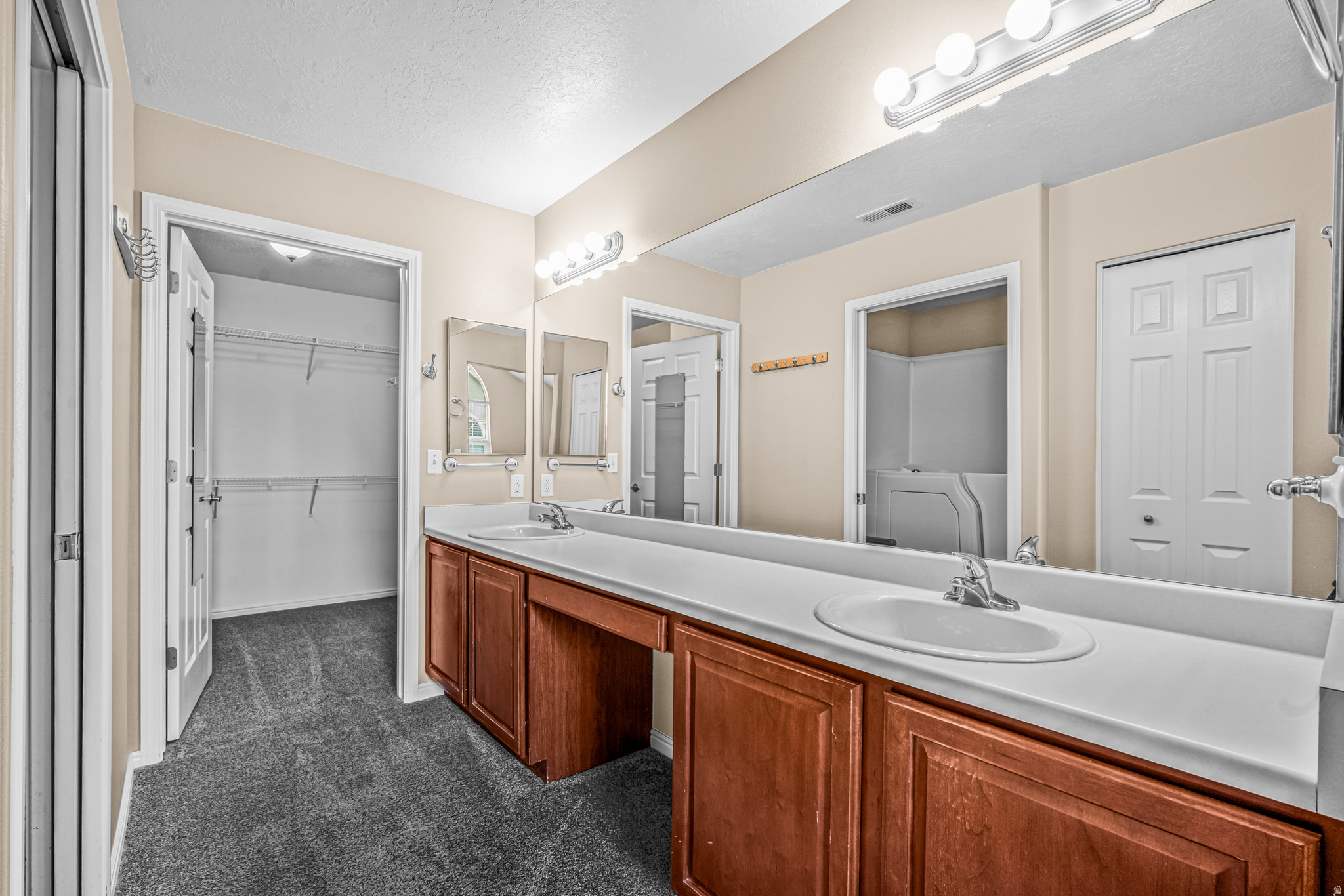 MEADOW PARK - Residential