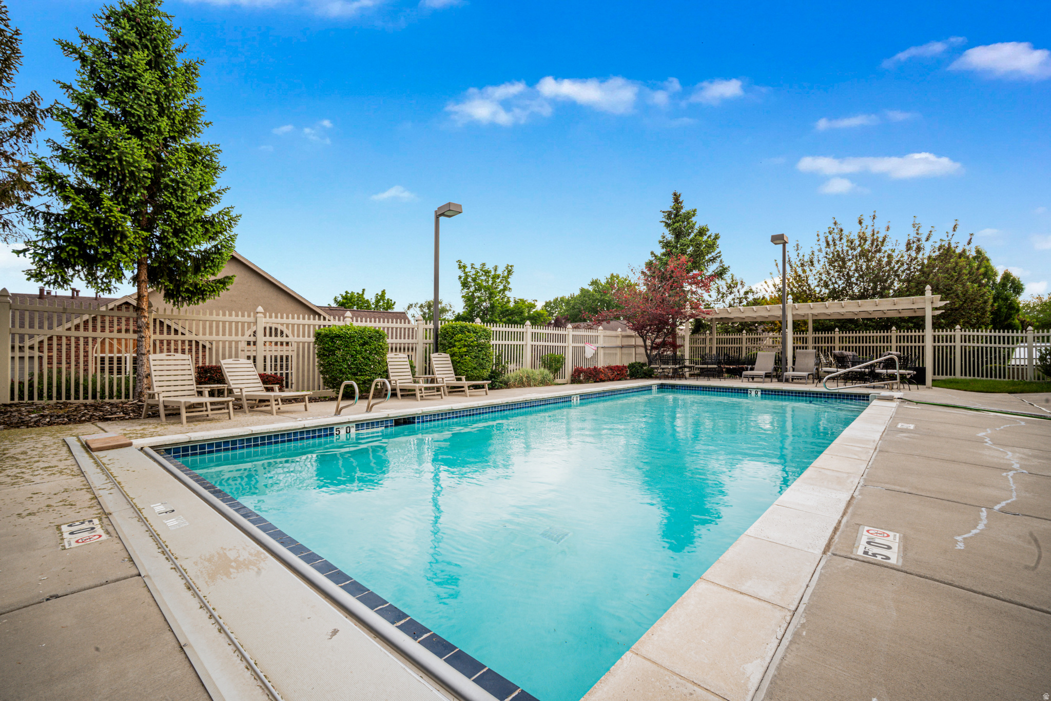 MEADOW PARK - Residential