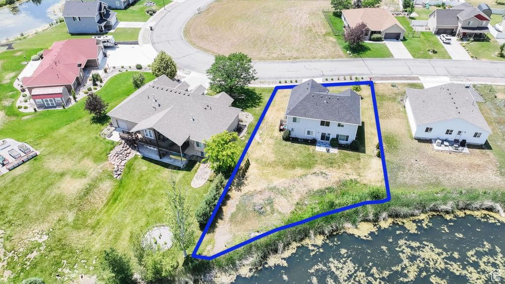 Photo of 659 S LAKESIDE DR, Franklin, ID 83237 (MLS # 2096346)