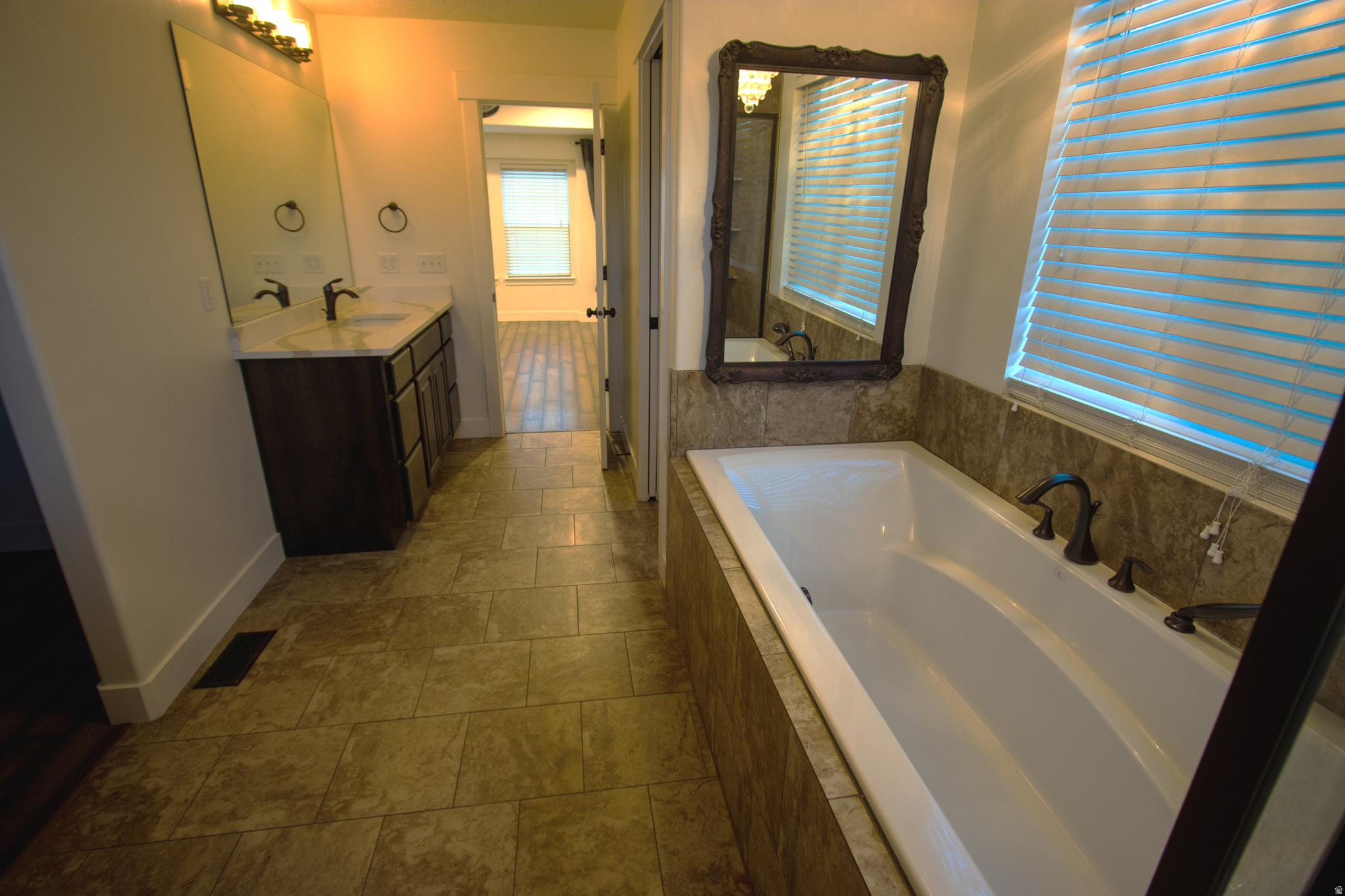 BAY SUB - Residential