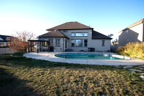 Tiny photo for 951 W GRIZZLY WULFF DR, Bluffdale, UT 84065 (MLS # 2147857)