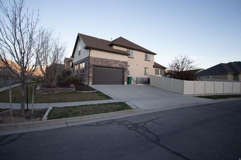 Tiny photo for 951 W GRIZZLY WULFF DR, Bluffdale, UT 84065 (MLS # 2147857)