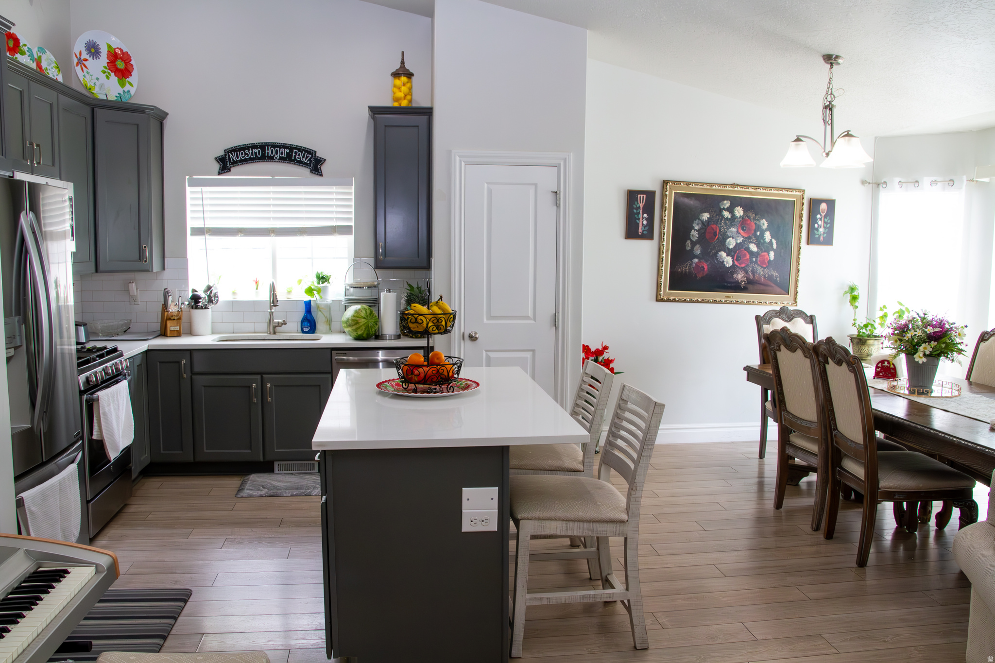 BROADVIEW SHORES - Residential