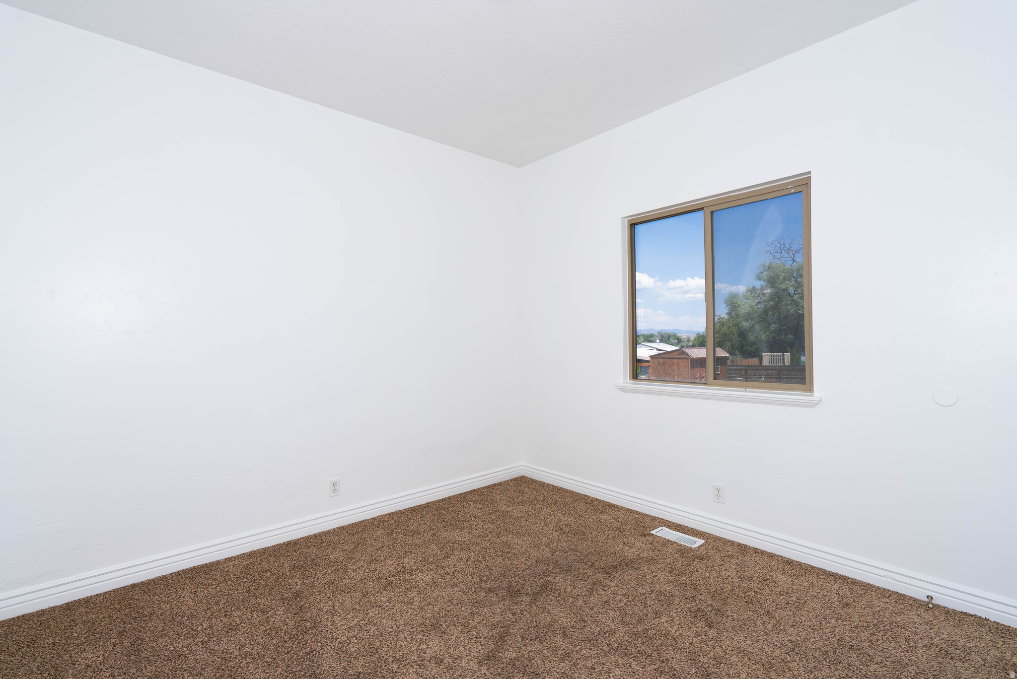 BONNIE LASS - Residential