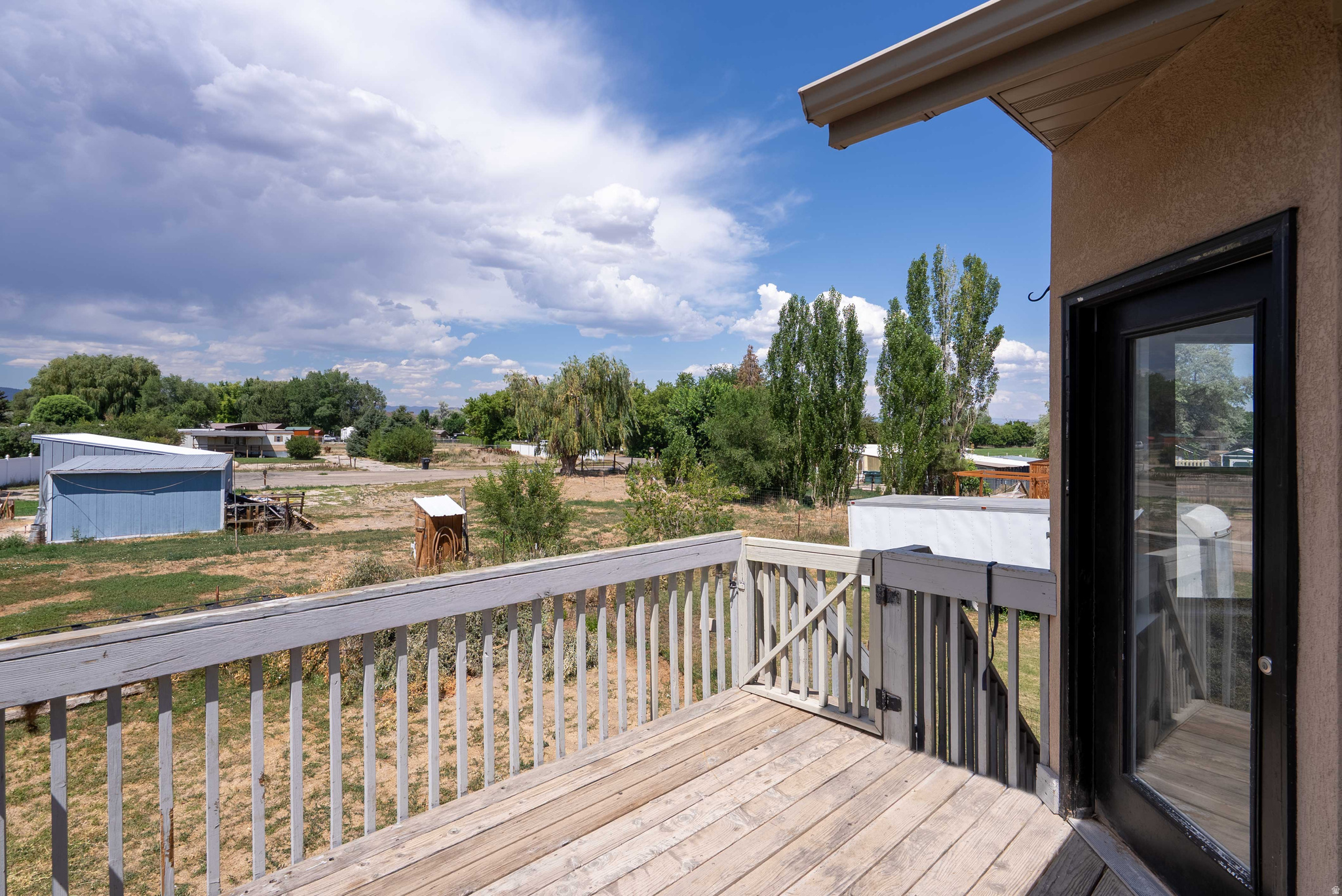 BONNIE LASS - Residential